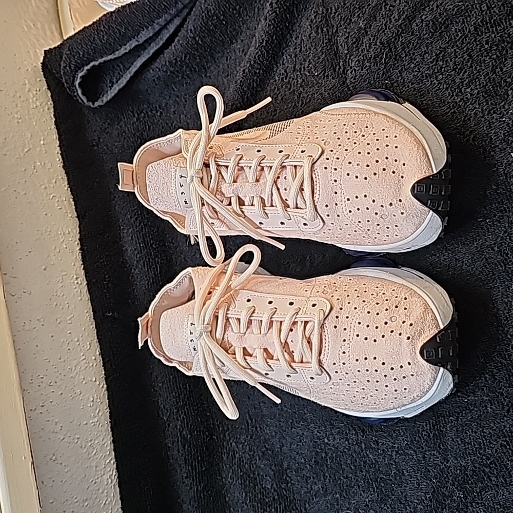 Nike N354 Pink Size 7 EUC